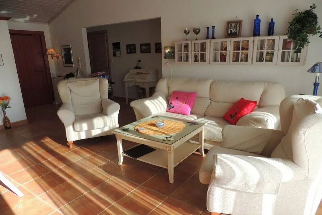 Jardin Foya Blanca Apartment L'Alfas del Pi 0*,  Spain